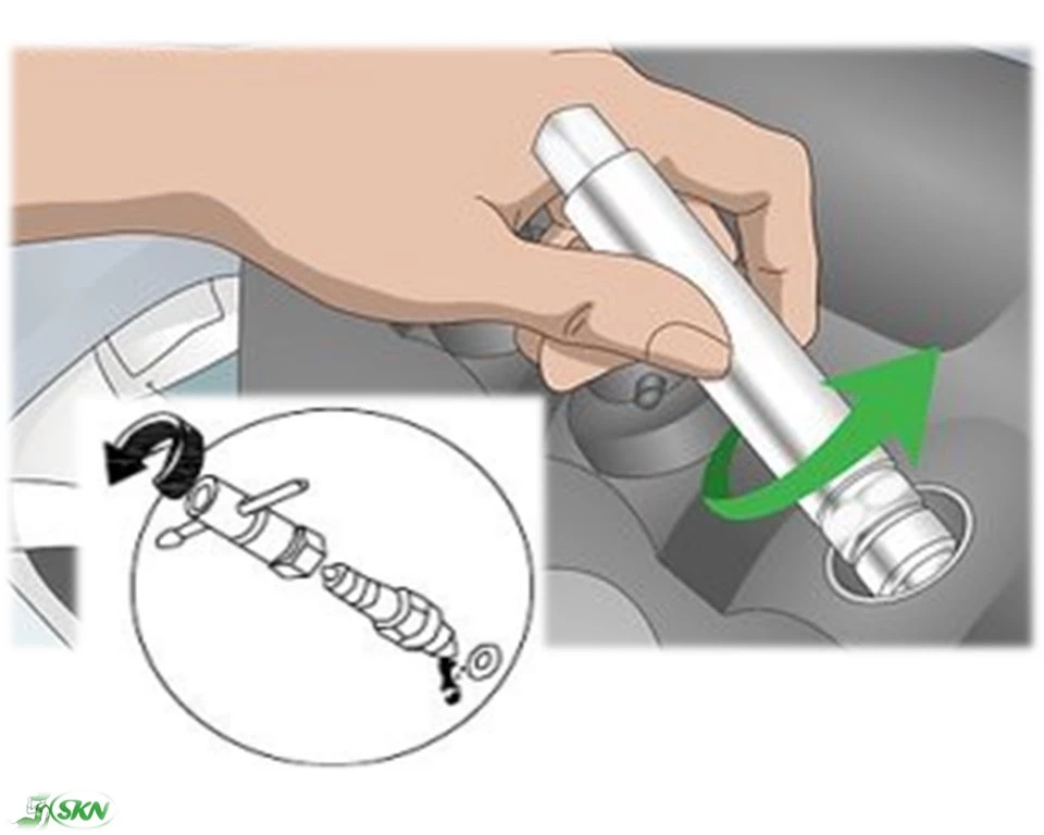 fasten spark plug cap and spark plug + نصب شمع روی موتور